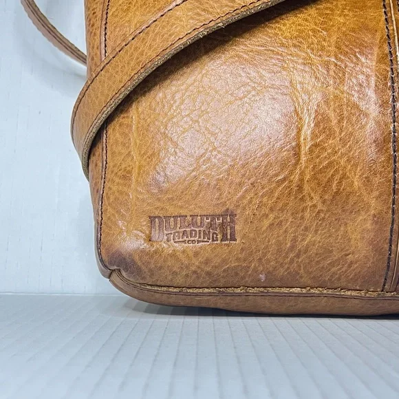 Duluth Trading Co. Lifetime Leather Crossbody Bag - Picture 4 of 13